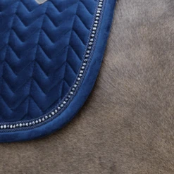 Kentucky Velvet Pearls Jump Saddle Pad Navy 7 Kentucky Velvet Pearls Jump Saddle Pad Navy -Equestrian Supply Store 485a2240 564c22e810080218547dfa1c1093aa08 article photobook l