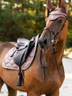 PS Of Sweden Signature Jump Saddle Pad Dusty Mauve -Equestrian Supply Store DSC3926.jpgbewerkte 1 15042de6 9d15 4406 947b b68c75893089
