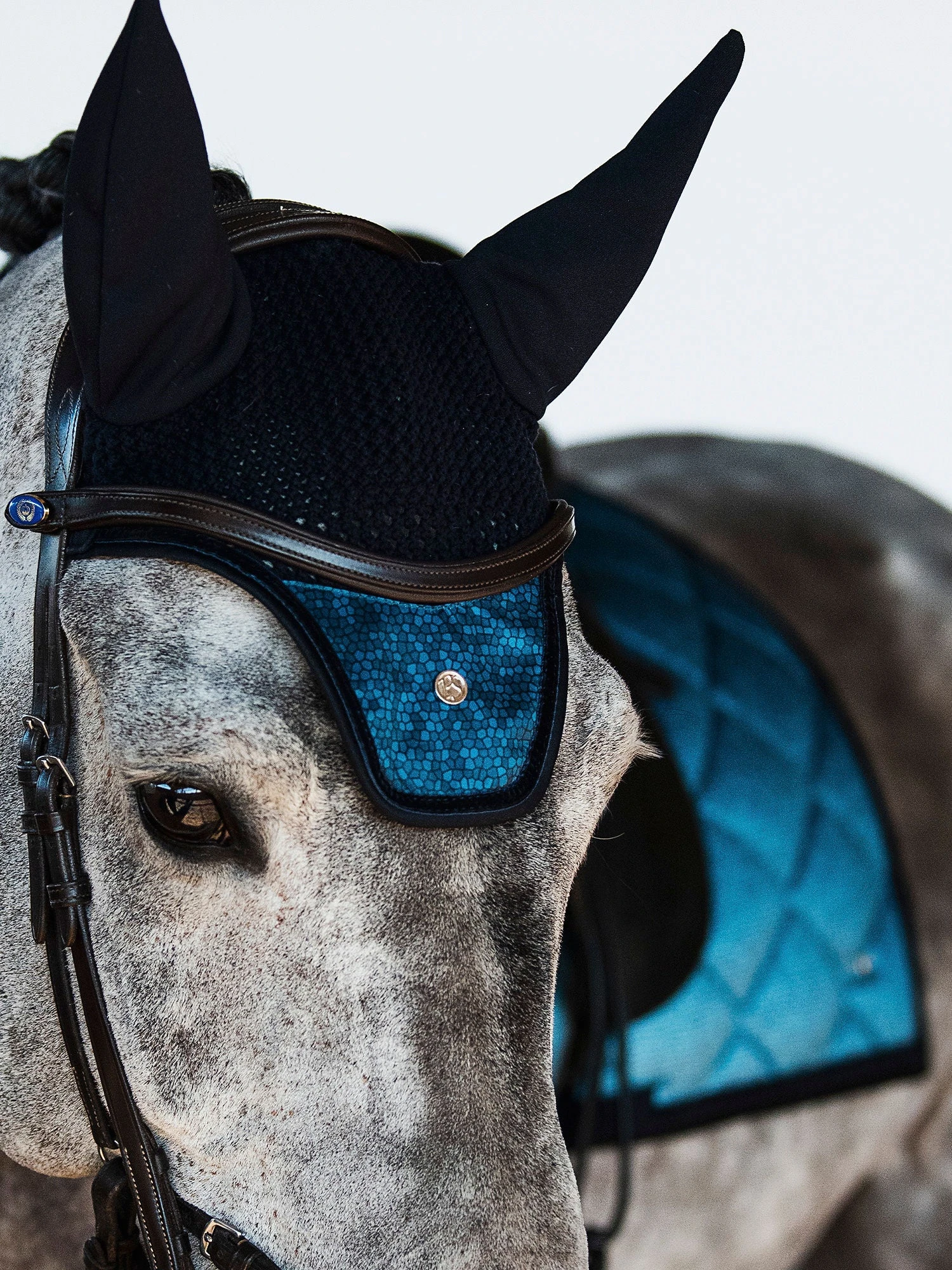 PS Of Sweden Ombré Dressage Saddle Pad Navy 6 PS Of Sweden Ombré Dressage Saddle Pad Navy - Image 4